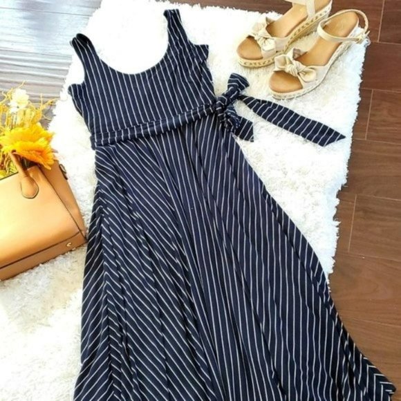Banana Republic Dresses & Skirts - Banana Republic Navy Pinstripe Sleeveless Maxi Dress with Waist Tie